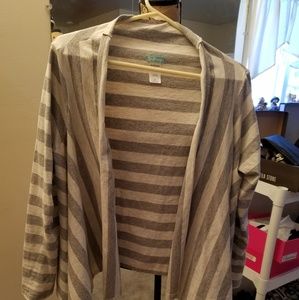 Live 2 Lounge Women Medium size cardigan